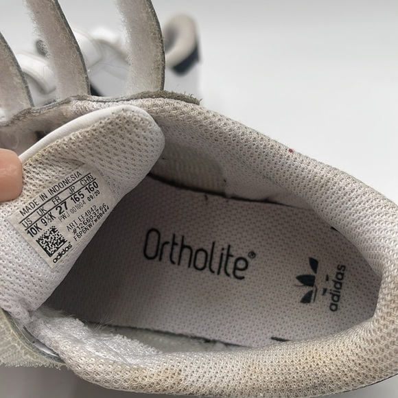 Adidas White and Black Velcro Sneakers Size US 10K - Picture 7 of 9